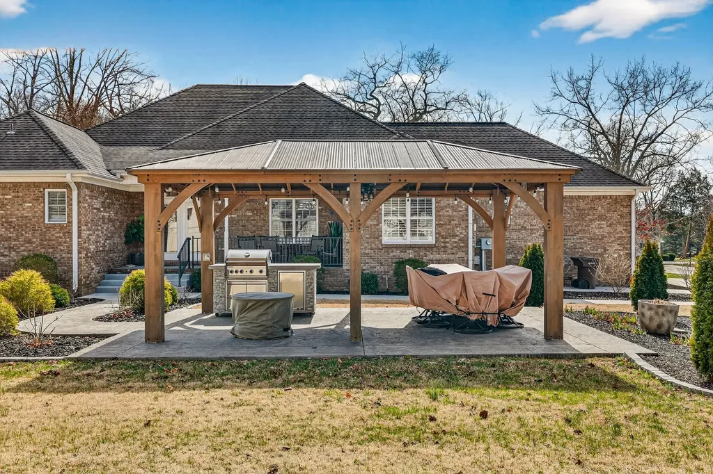 19 Hancock Road Fayetteville TN 37334