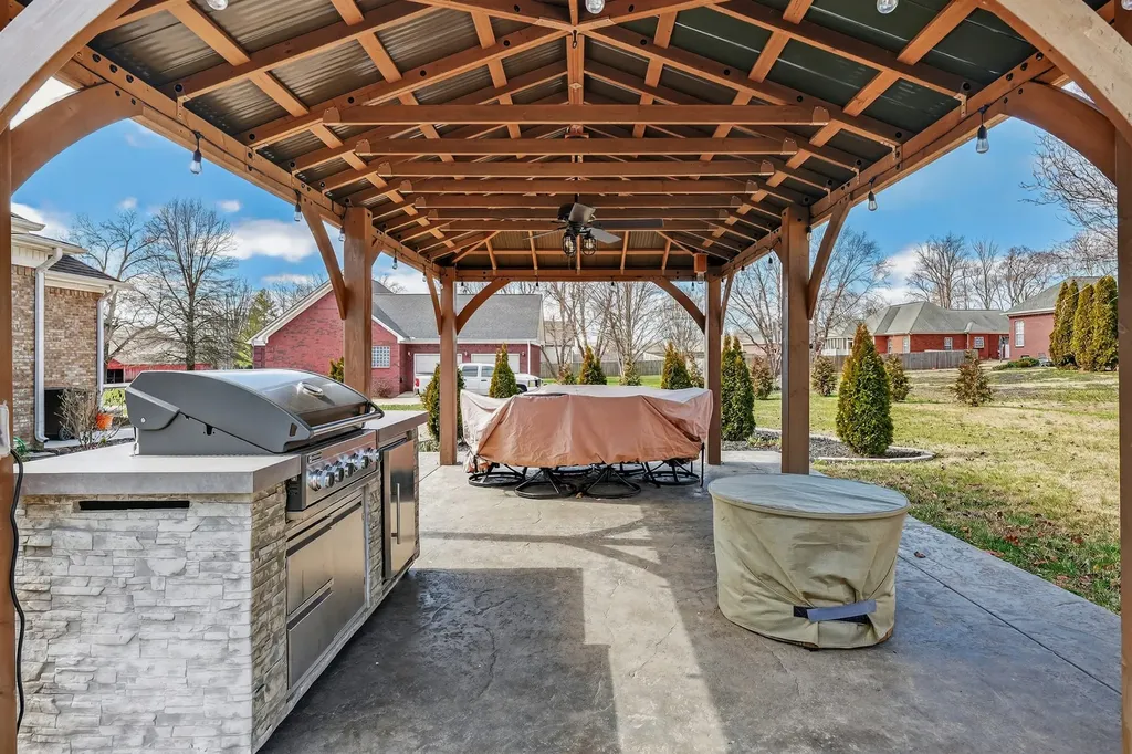 19 Hancock Road Fayetteville TN 37334