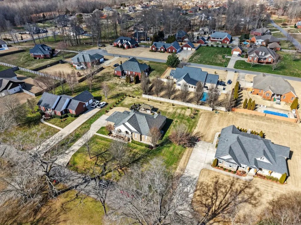 19 Hancock Road Fayetteville TN 37334