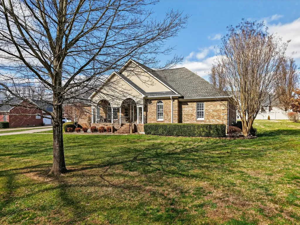 19 Hancock Road Fayetteville TN 37334