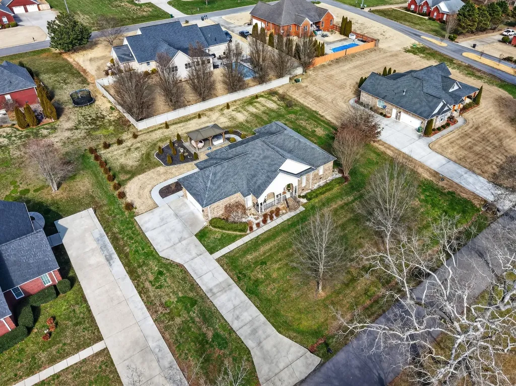 19 Hancock Road Fayetteville TN 37334