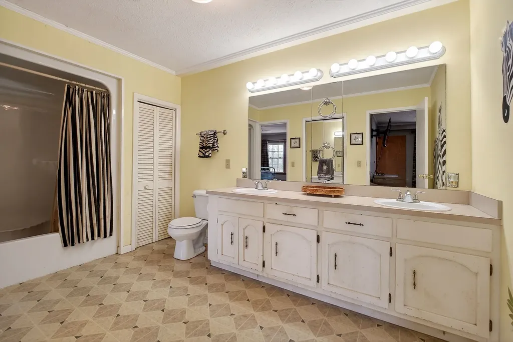 468 Green Hill Road Smithville TN 37166