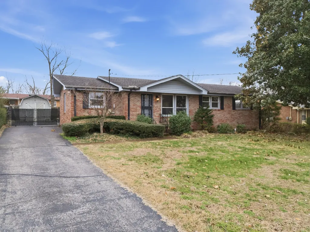 8310 Luree Lane Hermitage TN 37076