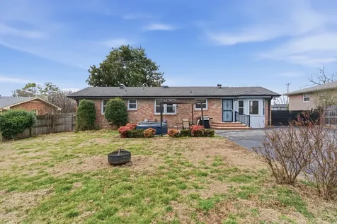 8310 Luree Lane Hermitage TN 37076