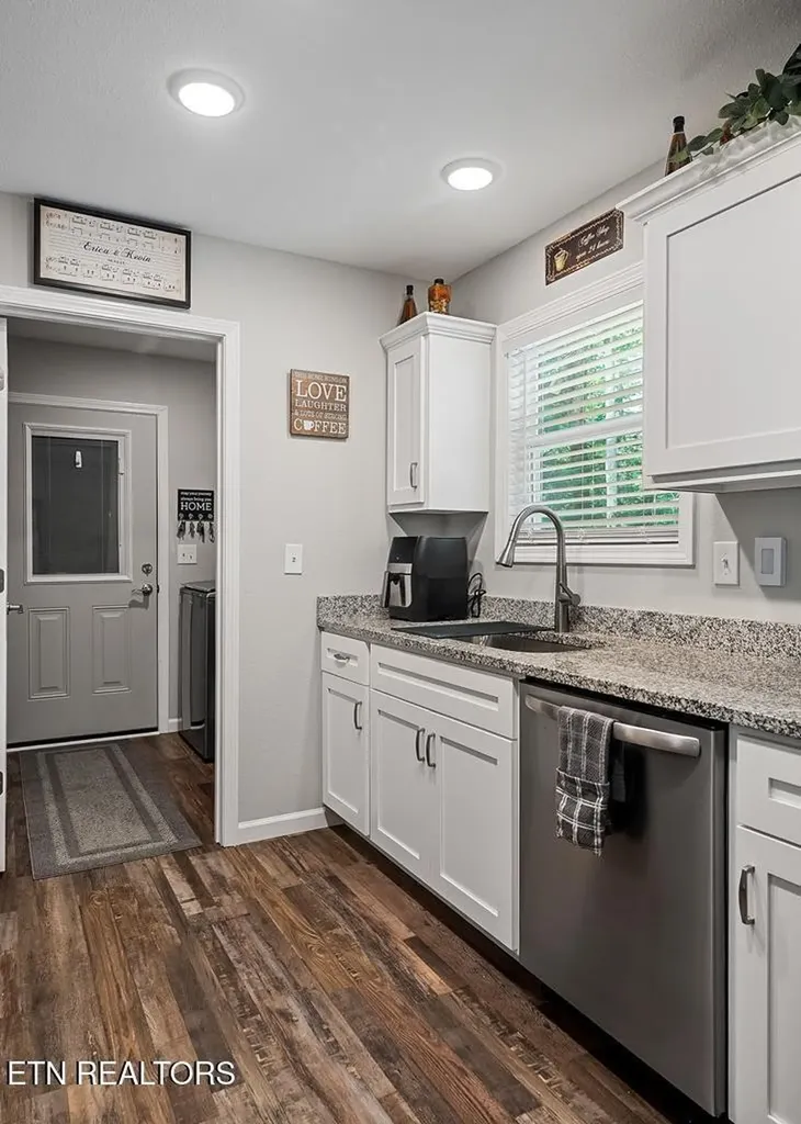 469 Ferry Bend Trail Crossville TN 38571
