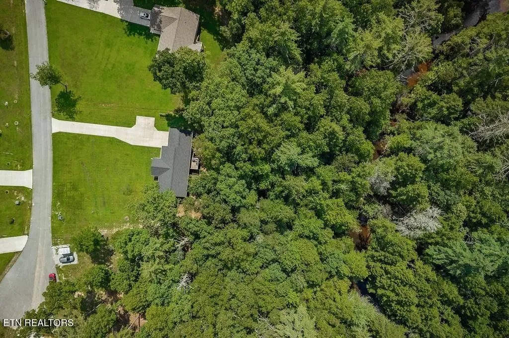 469 Ferry Bend Trail Crossville TN 38571