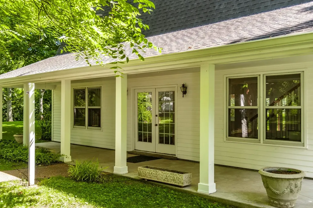 7723 Old Springfield Pike Goodlettsville TN 37072