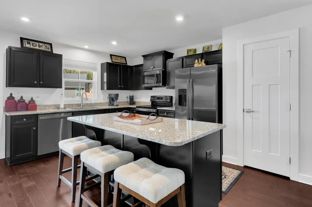 810 Rae Drive Columbia TN 38401