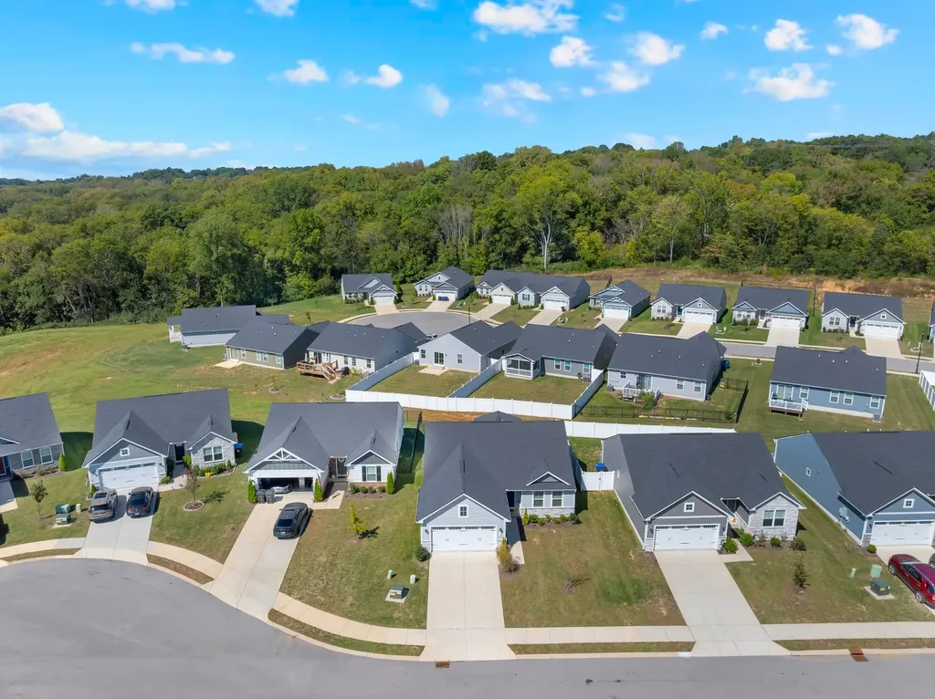 810 Rae Drive Columbia TN 38401