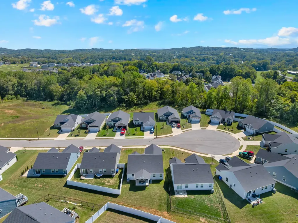 810 Rae Drive Columbia TN 38401
