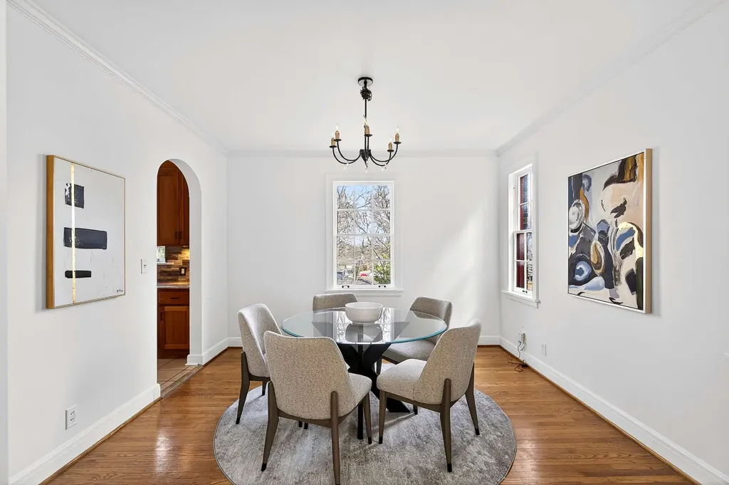 502 32nd Ave, S Nashville TN 37212