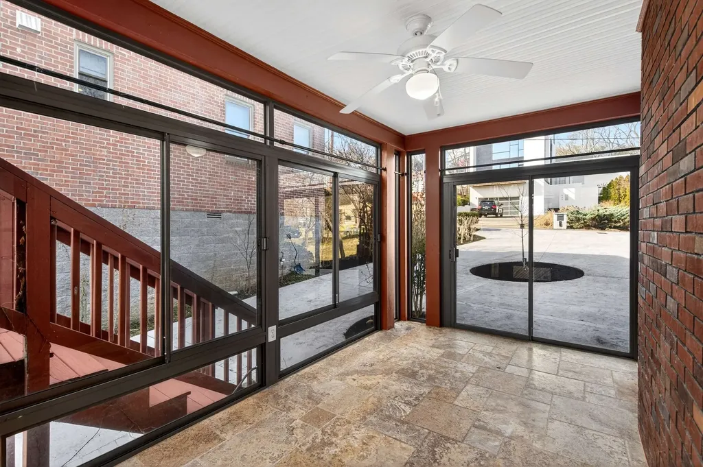 502 32nd Ave, S Nashville TN 37212