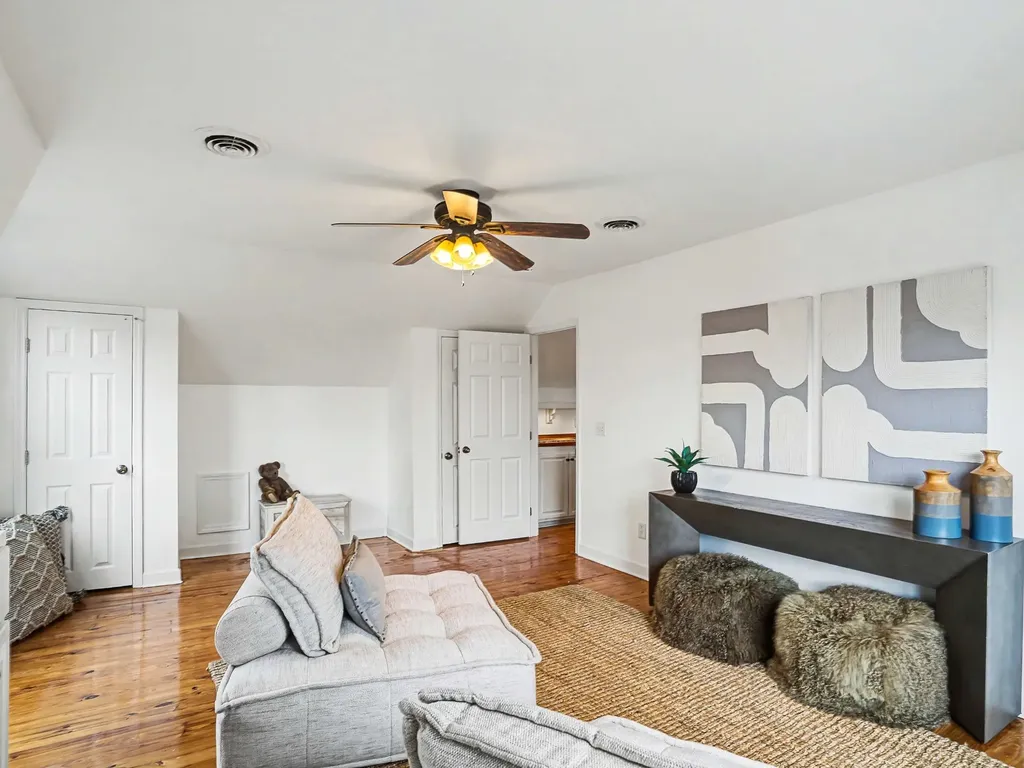 502 32nd Ave, S Nashville TN 37212