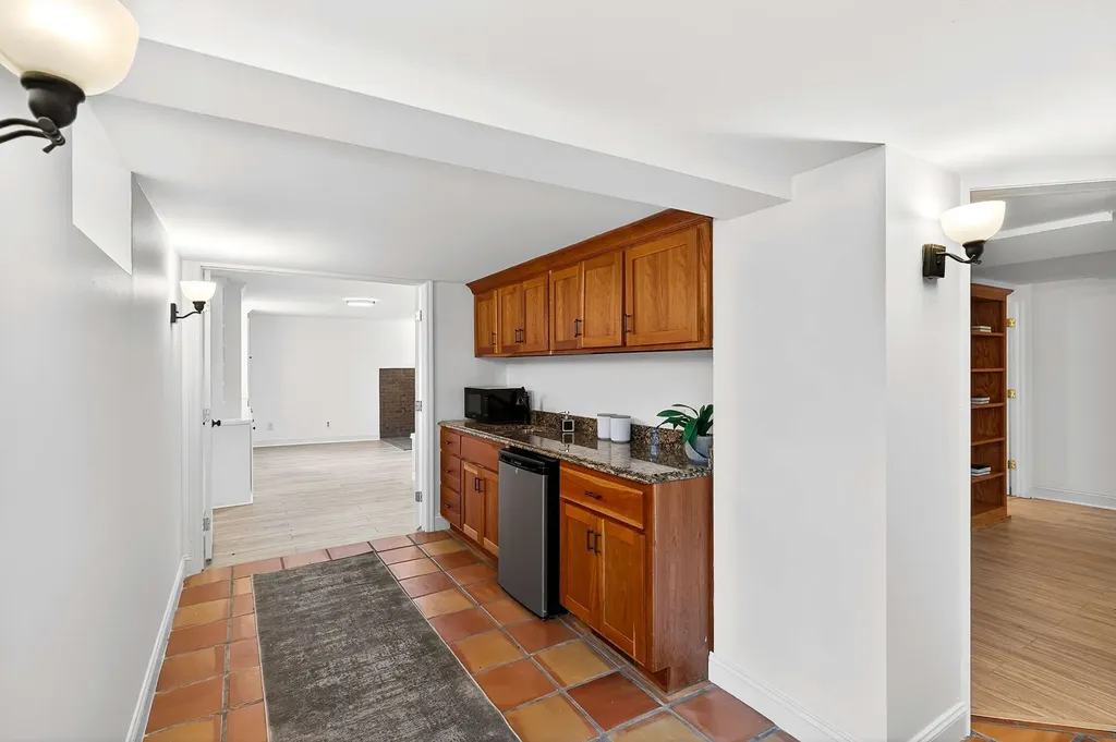 502 32nd Ave, S Nashville TN 37212