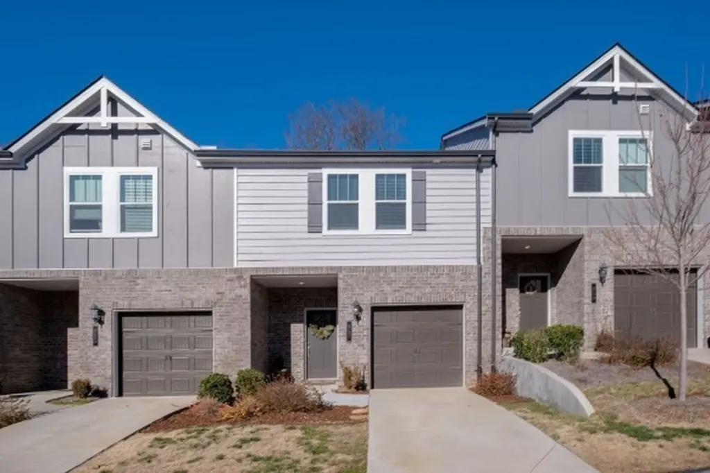 857 Longleaf Lane Columbia TN 38401