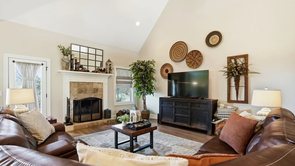 4282 Coles Ferry Pike Lebanon TN 37087