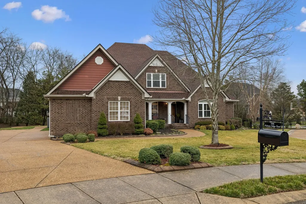 1006 Autumn Ridge Court Spring Hill TN 37174