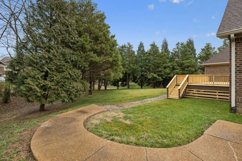 1006 Autumn Ridge Court Spring Hill TN 37174
