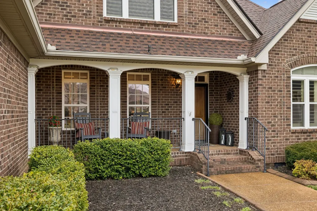 1006 Autumn Ridge Court Spring Hill TN 37174