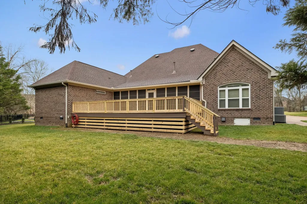 1006 Autumn Ridge Court Spring Hill TN 37174