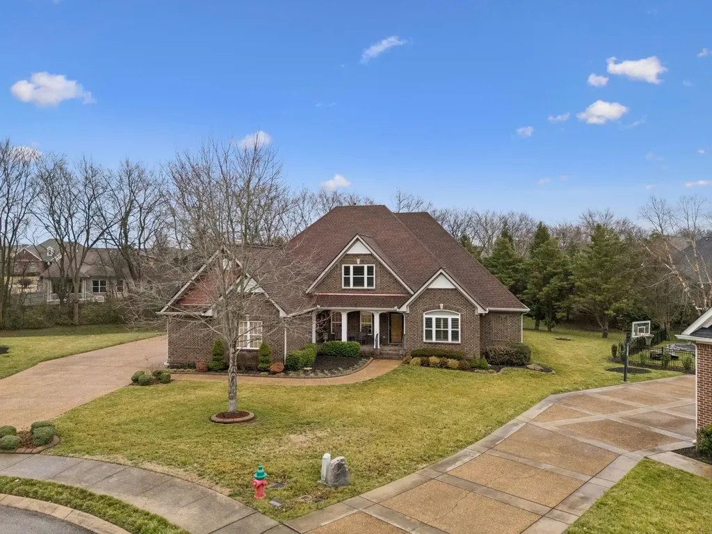 1006 Autumn Ridge Court Spring Hill TN 37174