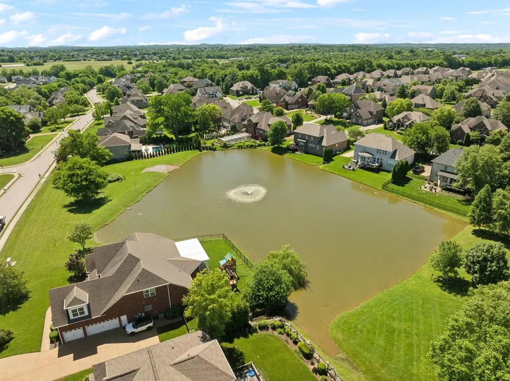 1006 Autumn Ridge Court Spring Hill TN 37174