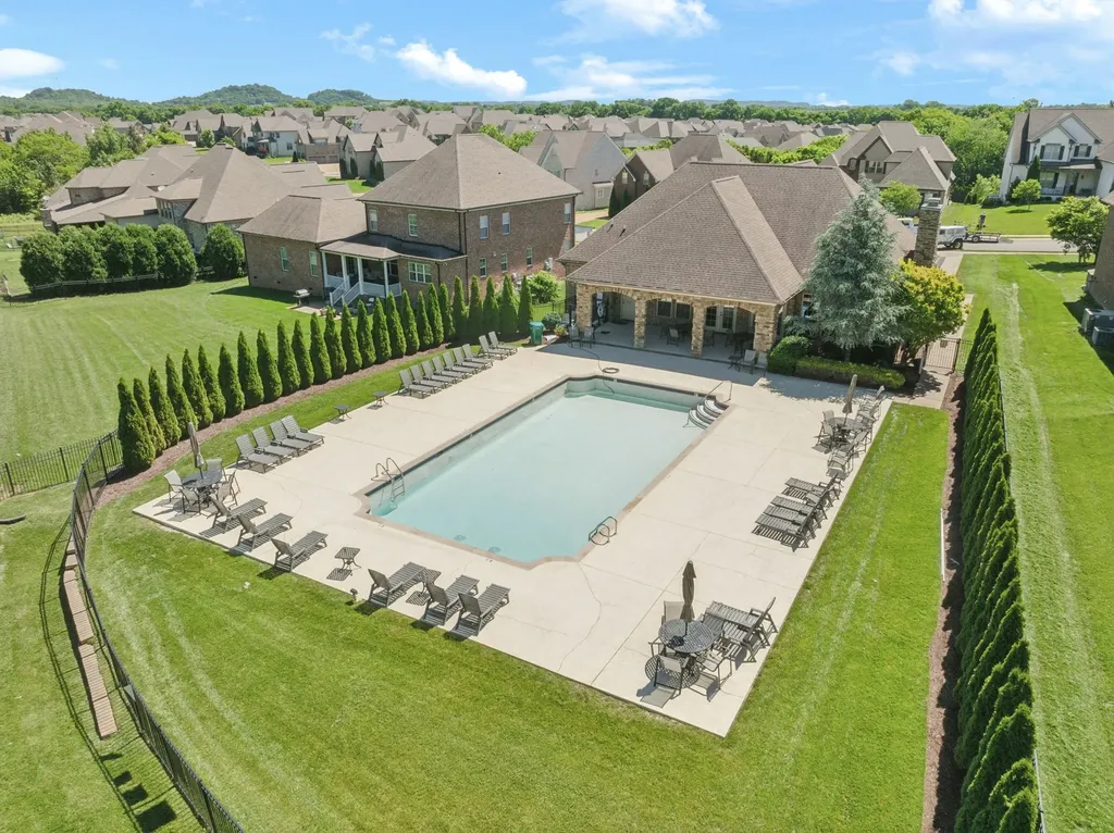 1006 Autumn Ridge Court Spring Hill TN 37174