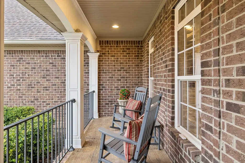 1006 Autumn Ridge Court Spring Hill TN 37174