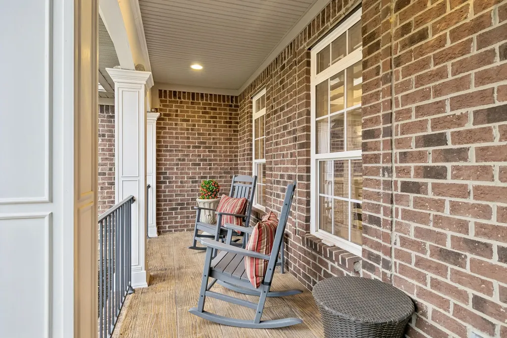 1006 Autumn Ridge Court Spring Hill TN 37174