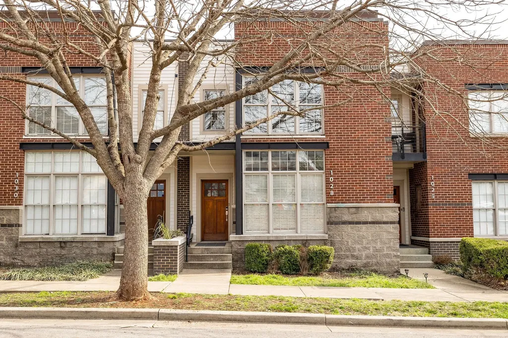 1028 9th Ave, N Nashville TN 37208
