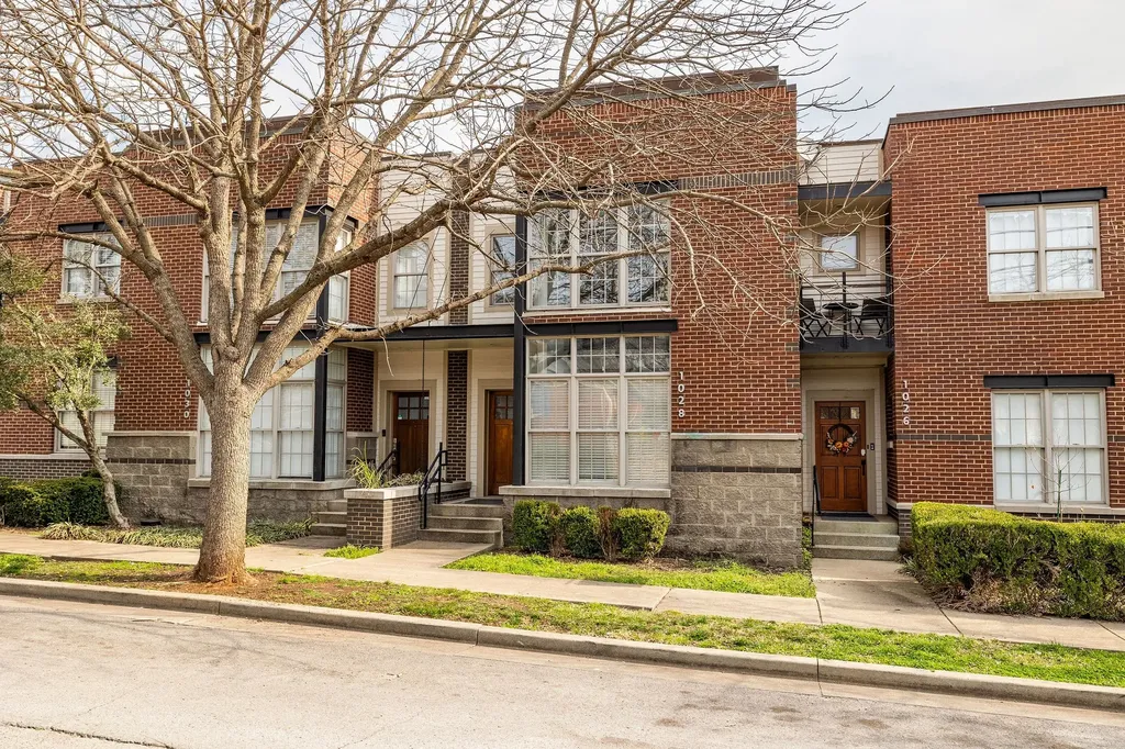 1028 9th Ave, N Nashville TN 37208
