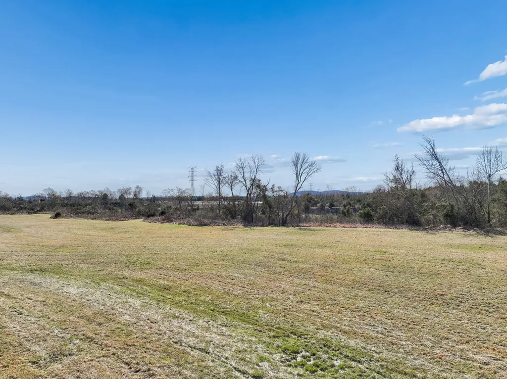 2280 Tuckers Gap Road Lebanon TN 37090