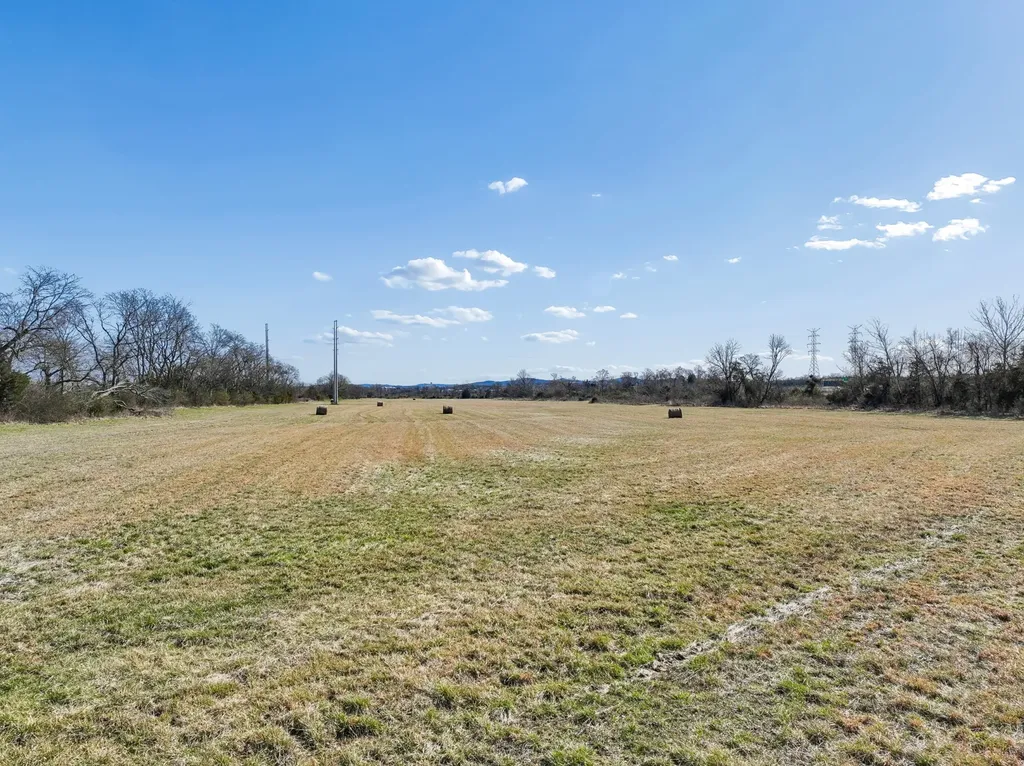 2280 Tuckers Gap Road Lebanon TN 37090