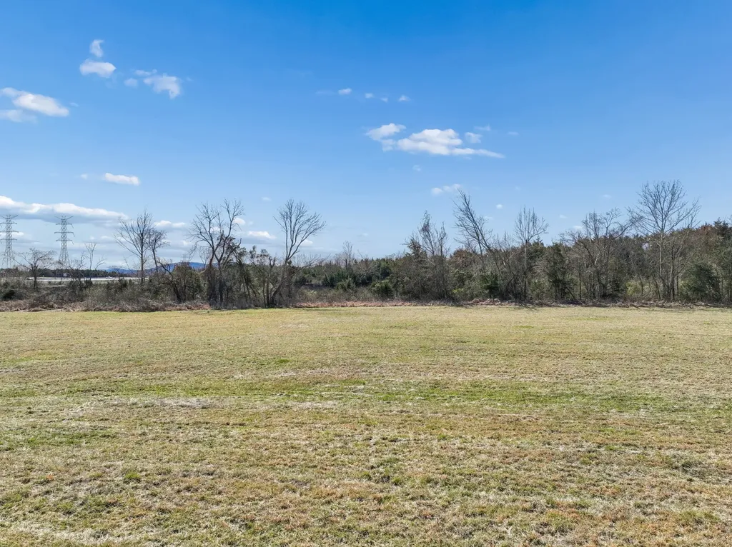 2280 Tuckers Gap Road Lebanon TN 37090
