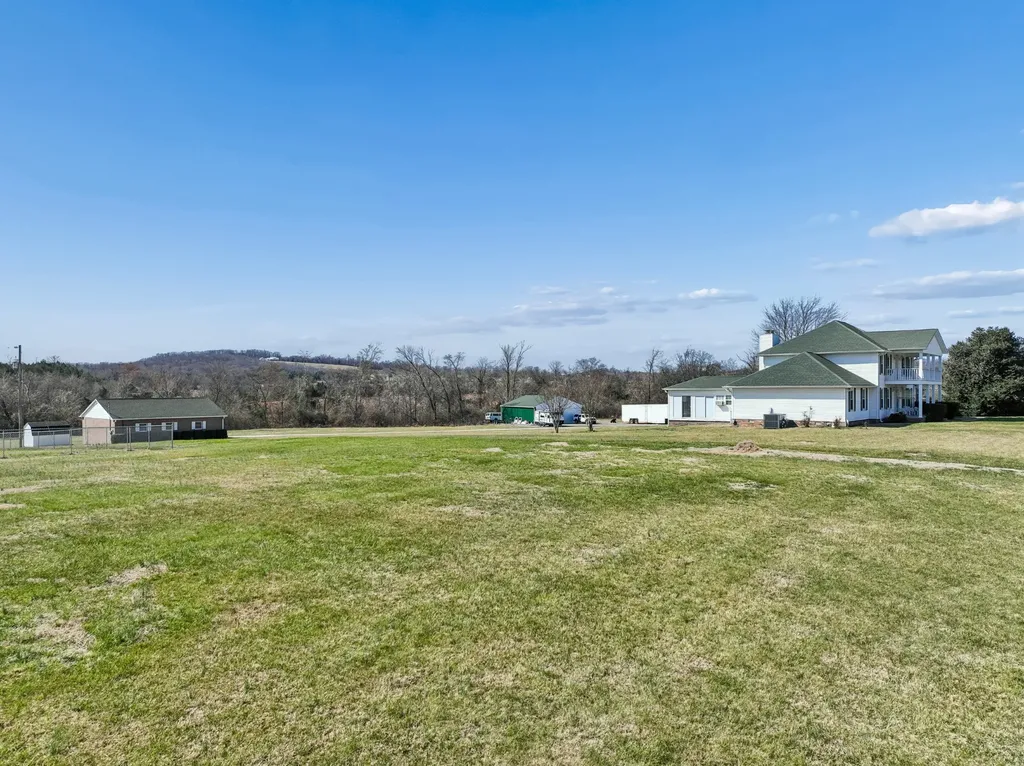 2280 Tuckers Gap Road Lebanon TN 37090