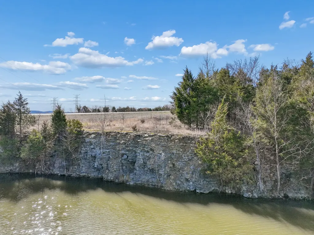2280 Tuckers Gap Road Lebanon TN 37090
