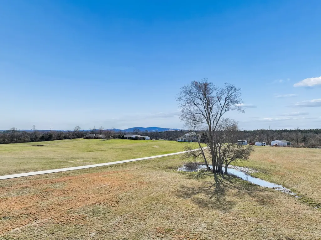 2280 Tuckers Gap Road Lebanon TN 37090