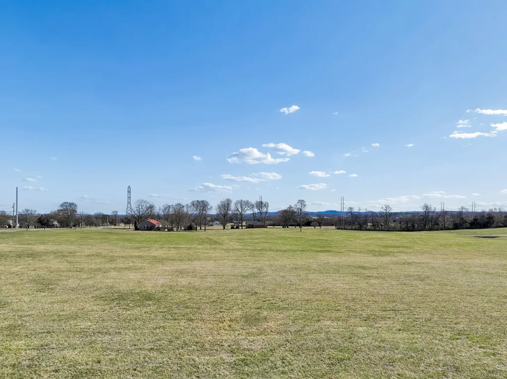 2280 Tuckers Gap Road Lebanon TN 37090