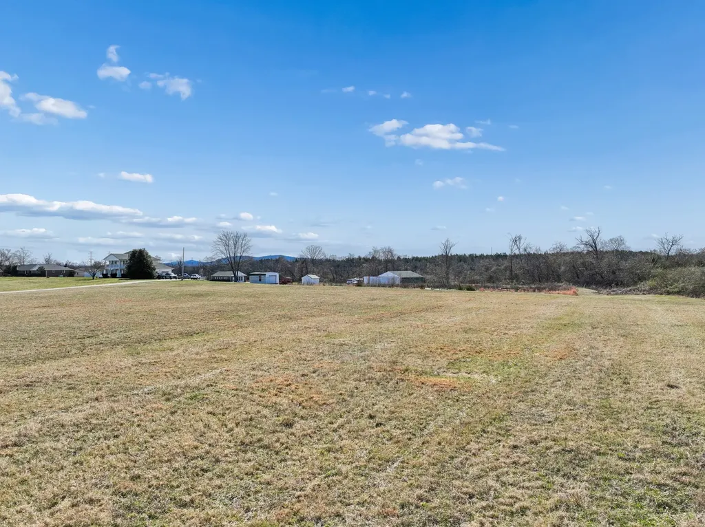 2280 Tuckers Gap Road Lebanon TN 37090