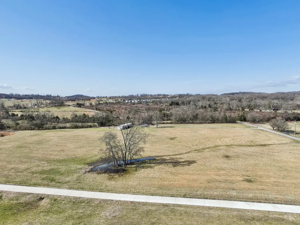 2280 Tuckers Gap Road Lebanon TN 37090