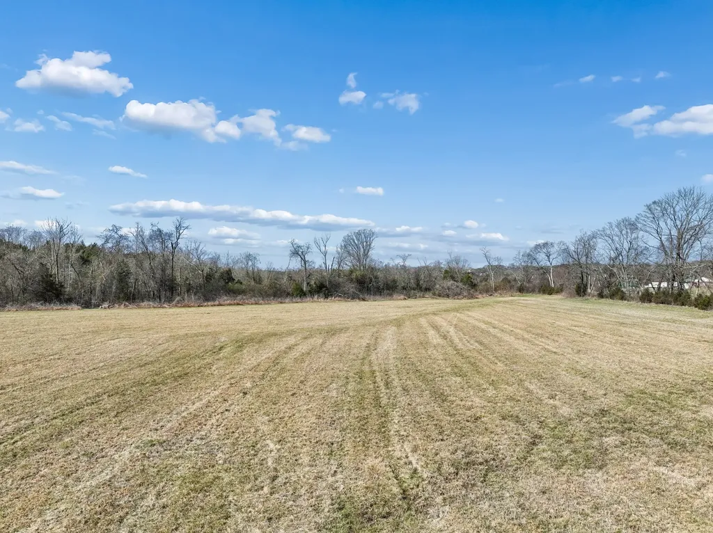 2280 Tuckers Gap Road Lebanon TN 37090