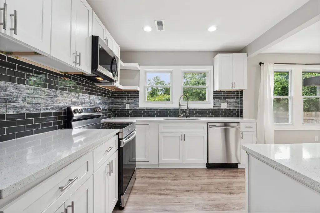 2407 Burch Street Nashville TN 37208