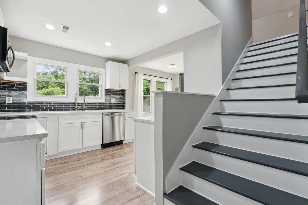 2407 Burch Street Nashville TN 37208