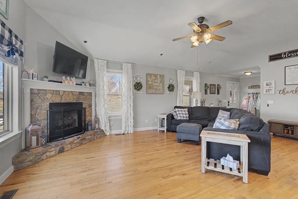48 Fox Run Lane Carthage TN 37030