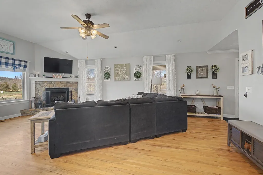 48 Fox Run Lane Carthage TN 37030