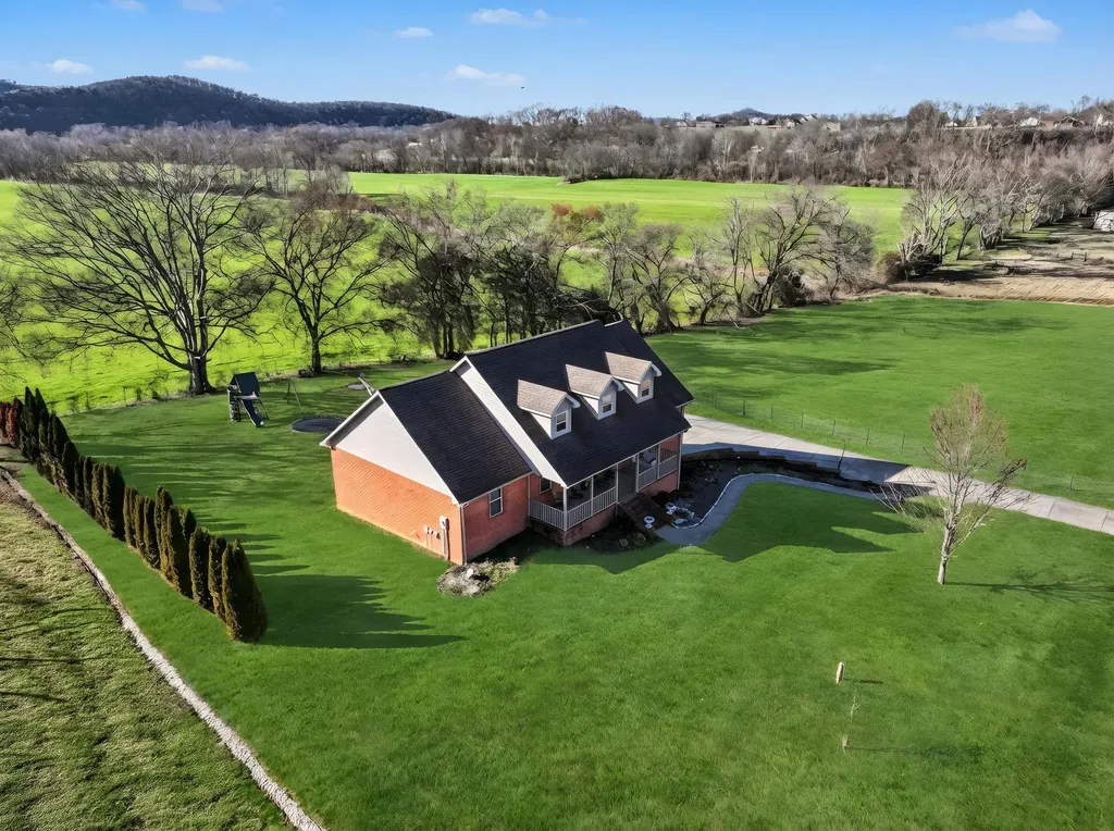 48 Fox Run Lane Carthage TN 37030