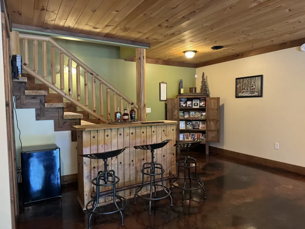 375 Autumn Ridge Lane Lafayette TN 37083