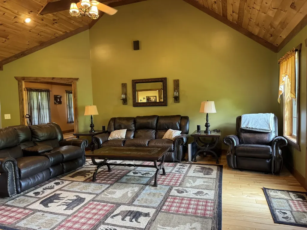 375 Autumn Ridge Lane Lafayette TN 37083