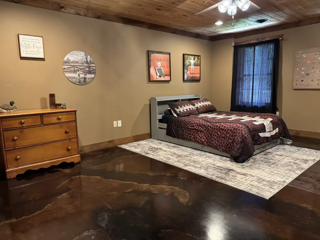 375 Autumn Ridge Lane Lafayette TN 37083