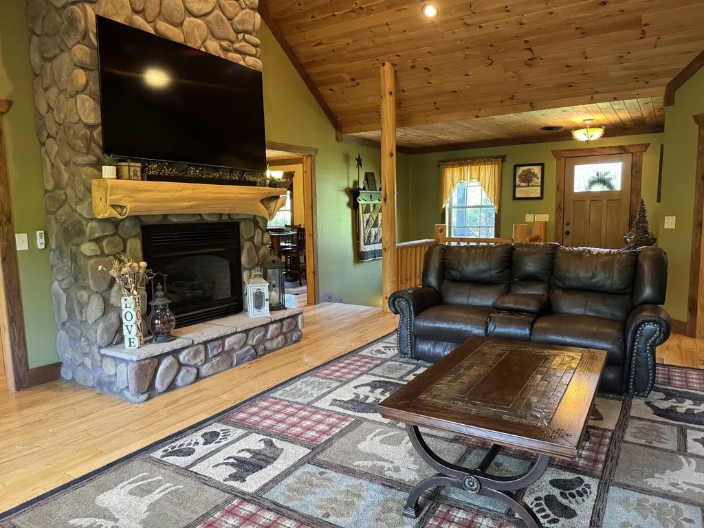 375 Autumn Ridge Lane Lafayette TN 37083